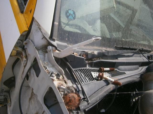 Решетка под лобовое стекло Тойота Хайлюкс Сурф в Стрежевом 29488
